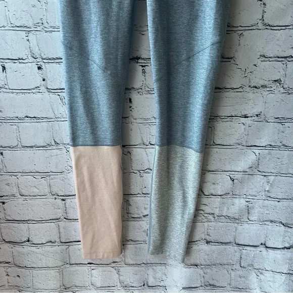 Outdoor Voices Gray Color‎ Block Leggings Size XS - Picture 5 of 6